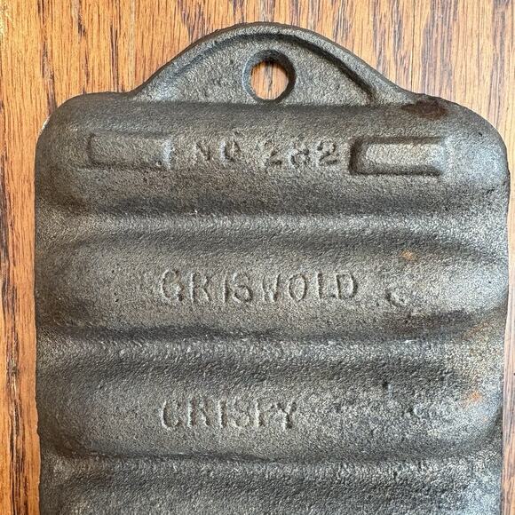 VTG Pair Mini Griswold Cast Iron Crispy Corn Or Wheat Stick Pan Erie PA #282 625 - Picture 7 of 9